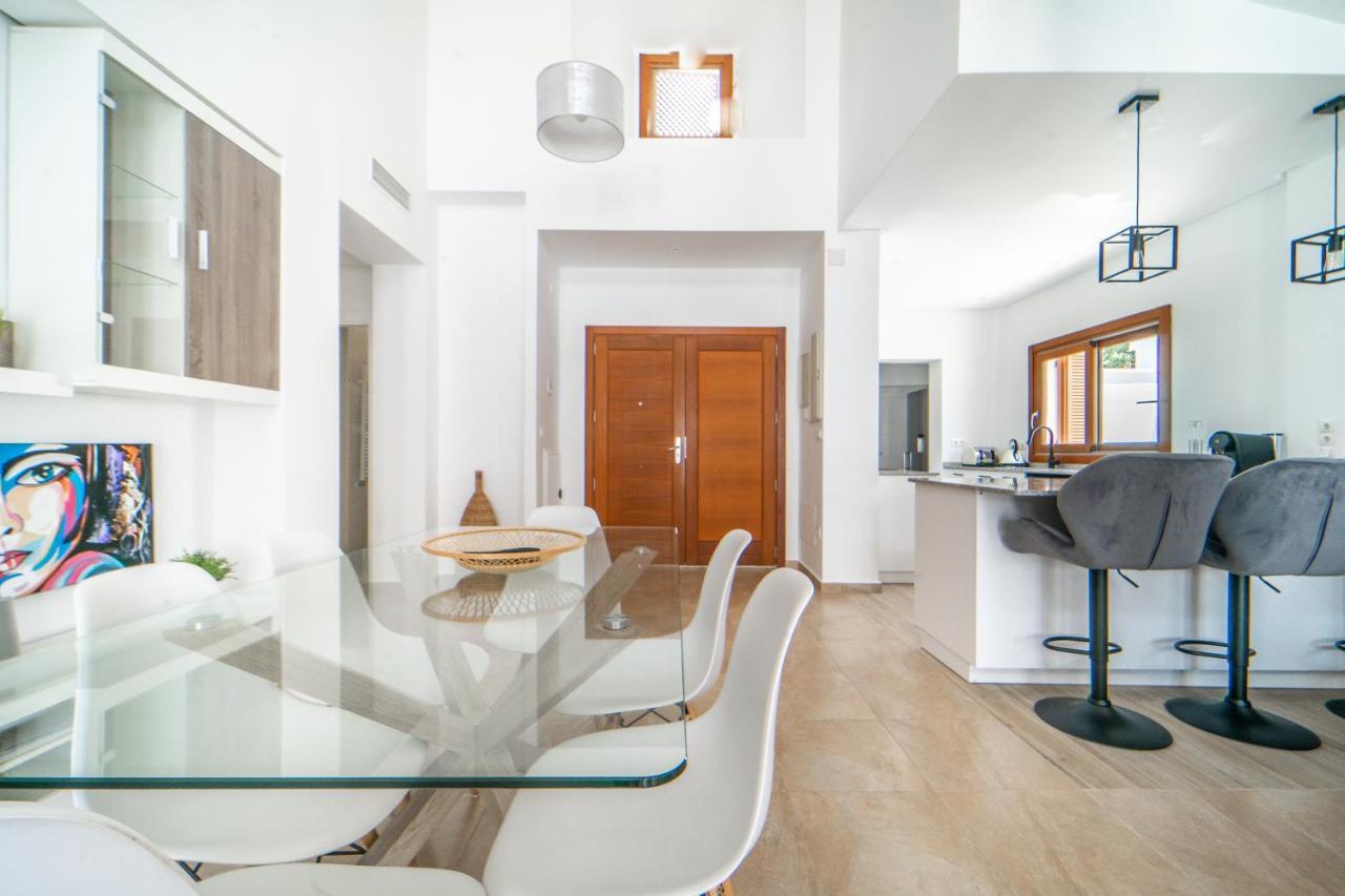 Three Bedroom Luxury Villa El Valle Golf Resort Banos y Mendigo Εξωτερικό φωτογραφία
